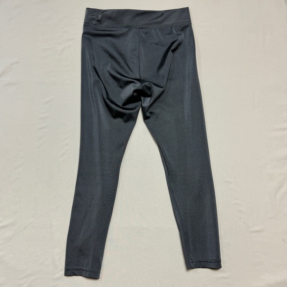 Justice Gray Satin Leggings Girl’s 8 Silky Smoth Elastic Waist Comfy Winter Xmas - Picture 4 of 6